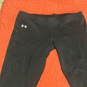 Ladies Under Armour cold gear fitted black leggings in Size XL